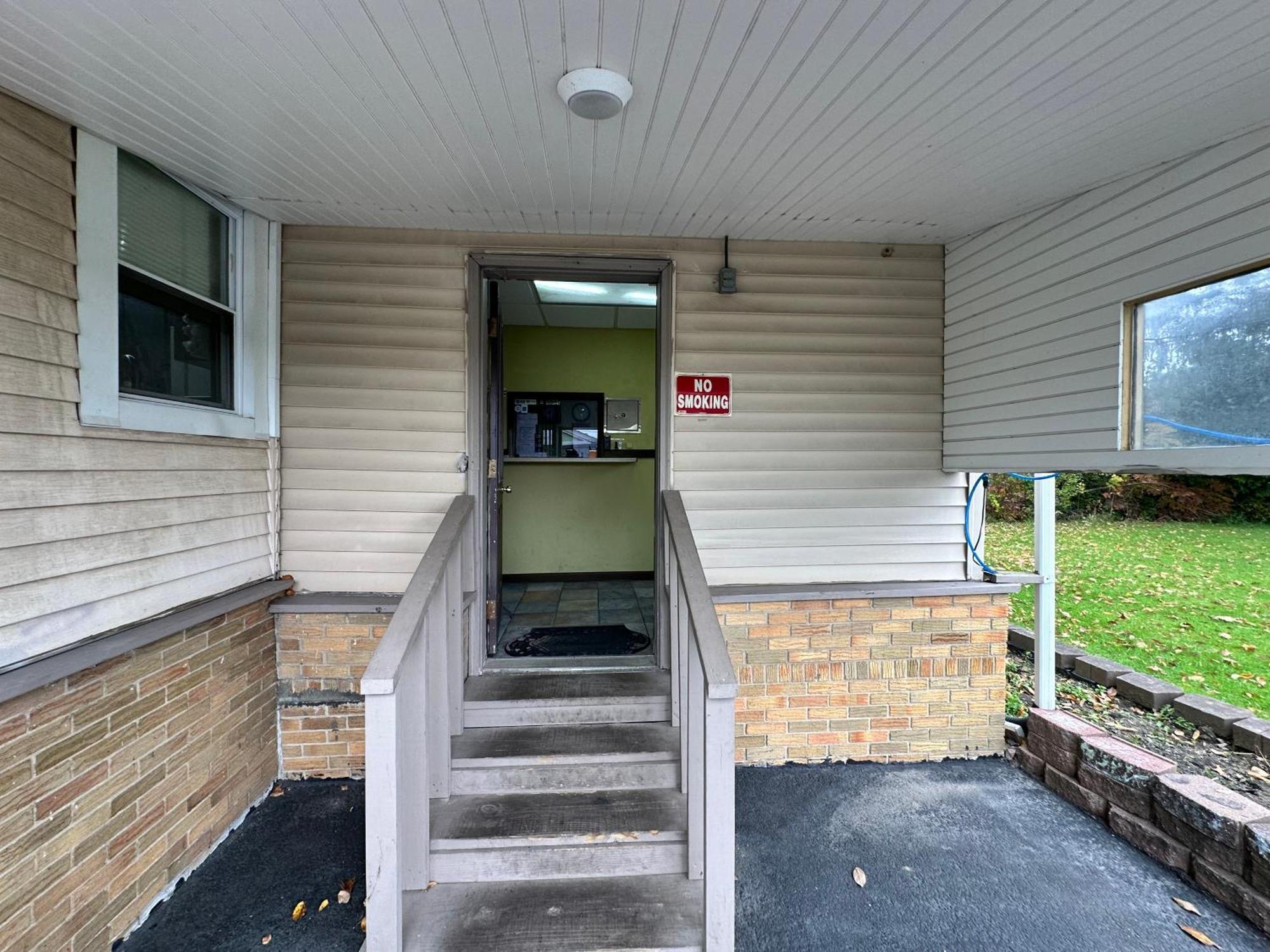 Westgate Manor Motel Austintown & Youngstown Ohio Exterior foto